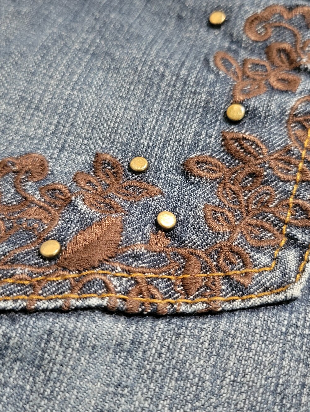 Coldwater Creek Straight Leg Jeans Size 12 Embroidered Studded High Rise Blue - Picture 7 of 13